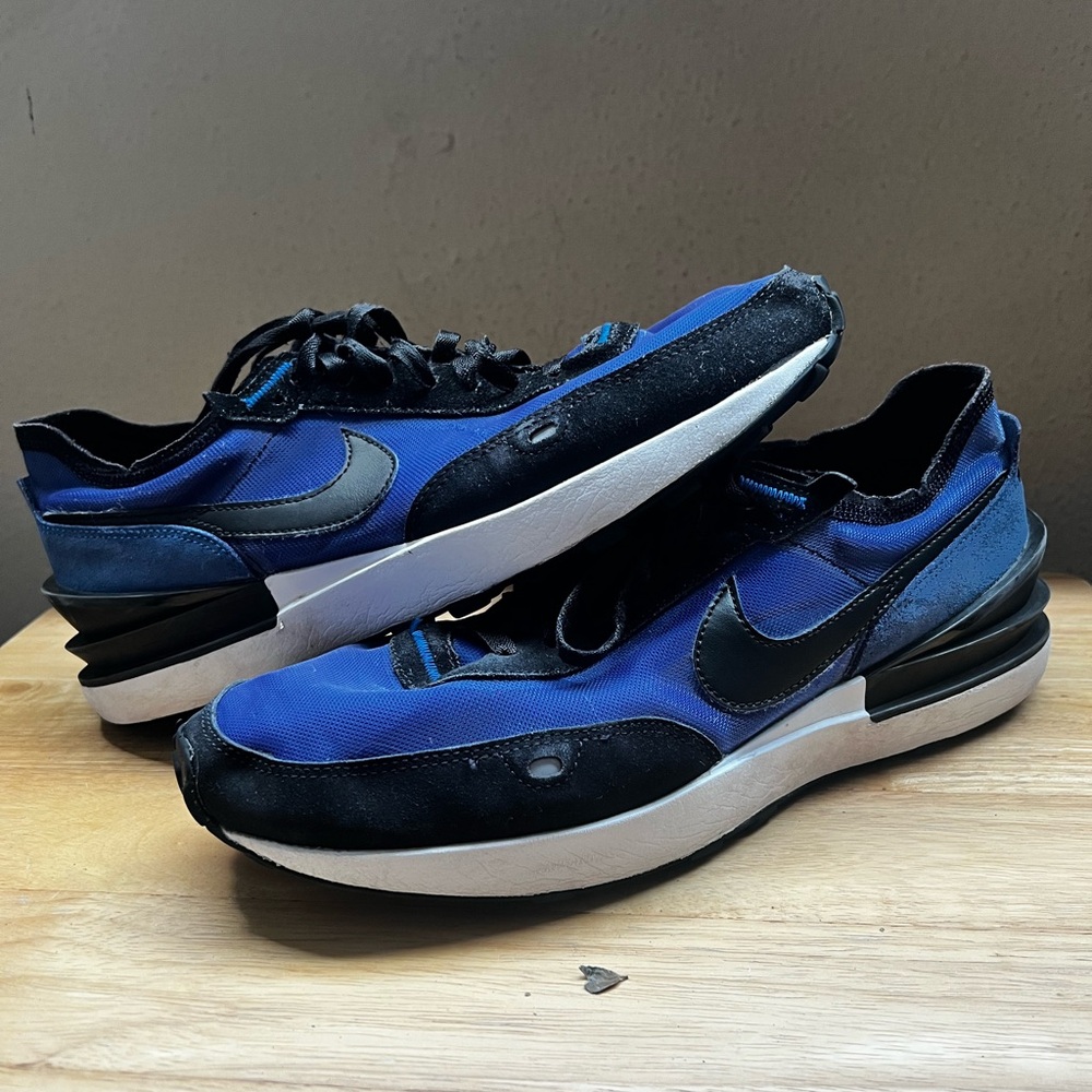 Size 11 Men’s Nike Waffle One Racer Blue